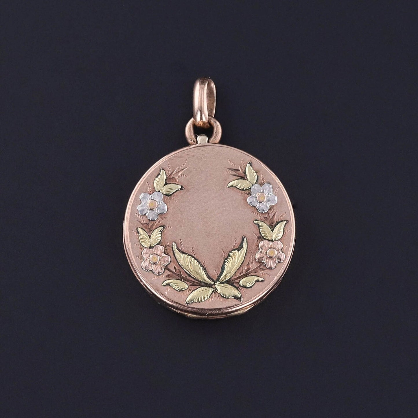 Antique Floral Locket of 9ct Gold